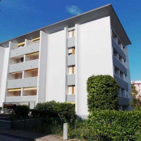 Διαμέρισμα Comfortable Flat Just Steps From The *